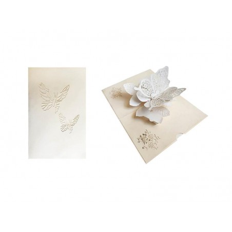 Interno biglietto pop-up con farfalla bianca intagliata in carta