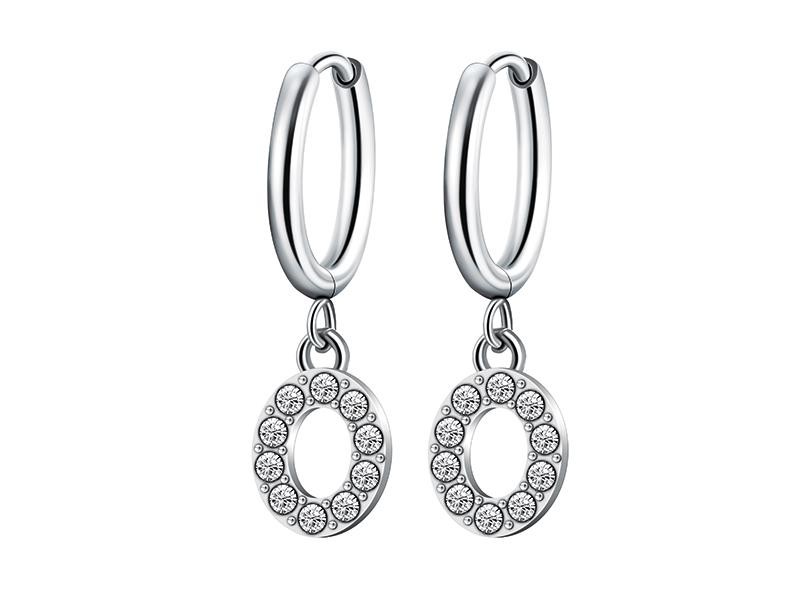 Orecchini con lettera O in argento e zirconi – eleganti, simbolici e anallergici