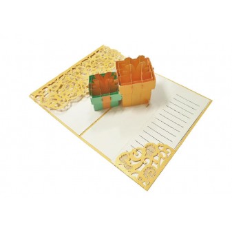 1. Interno biglietto pop-up pacchi regalo dorati e verdi con decorazioni laser