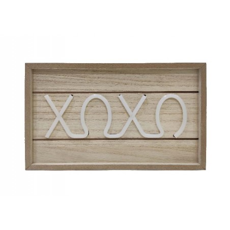 Scritta XOXO luminosa su pannello Wood Lamp con finitura naturale