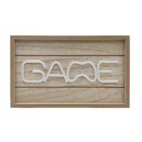 Scritta GAME con LED rossi su pannello in legno naturale