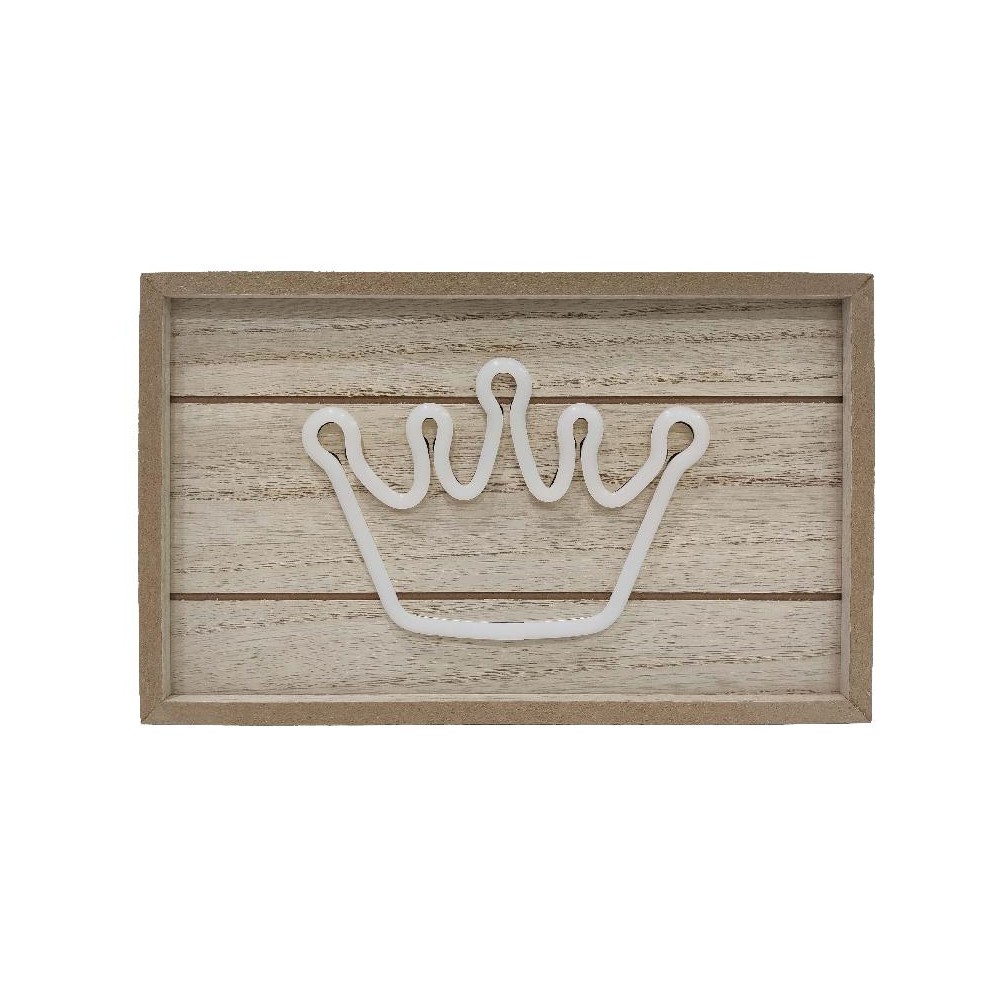 Lampada LED in legno a forma di corona accesa con luce rosa