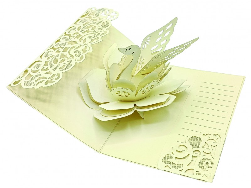 Biglietto nozze pop-up cigno avorio aperto con fiore