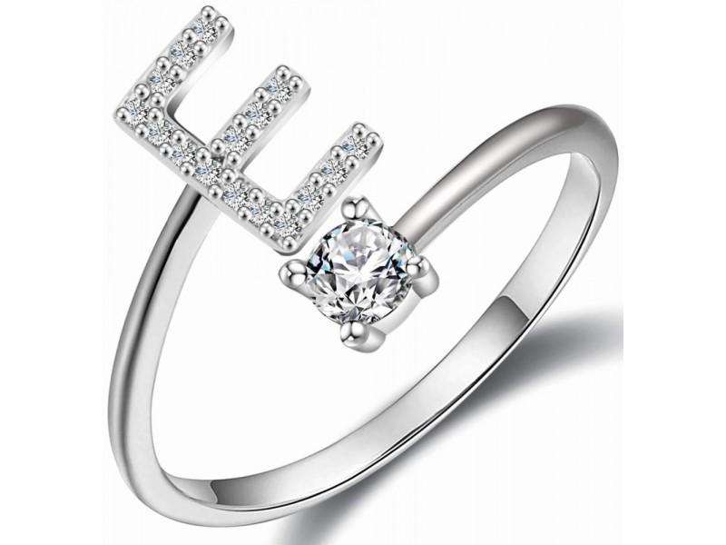 Anello Lettera E con zirconi cubici, design elegante e regolabile – Soul Gioielli