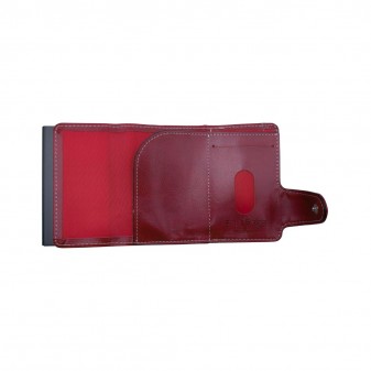 Portafoglio trifold rosso aperto, interno in tessuto e pelle con slot carte