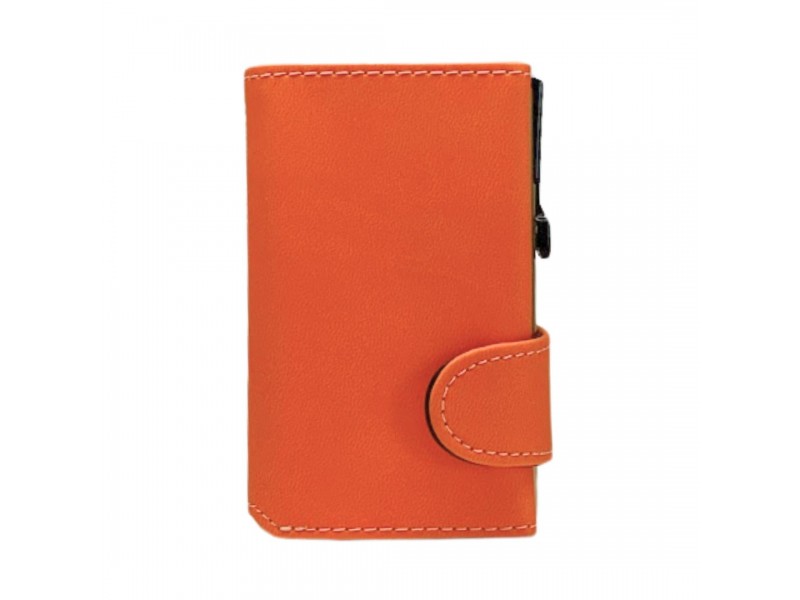 Portafoglio porta carte arancione con chiusura a bottone. Design compatto ed elegante per un accessorio pratico e sicuro.