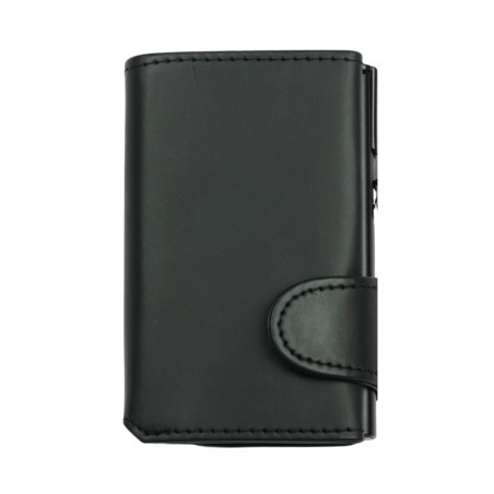 Vista frontale del portafoglio EasyCard Nero/Nero da chiuso, con chiusura a linguetta e design total black.