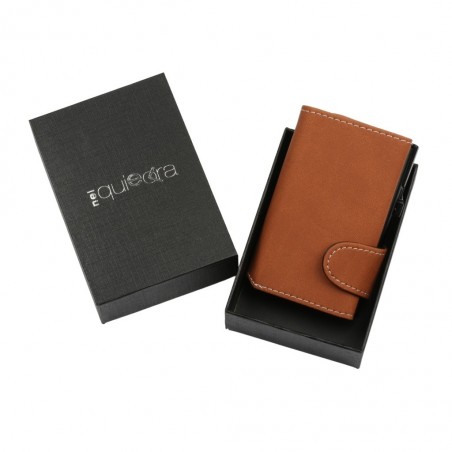 Portafoglio marrone sabbia EasyCard nella sua confezione rigida nera con logo NelQuieOra