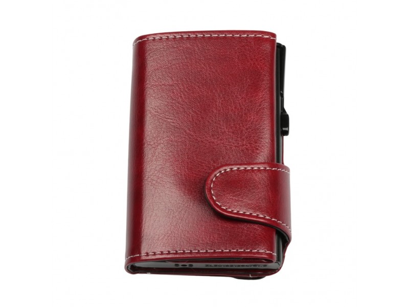 Vista frontale del portafoglio trifold rosso soft touch chiuso, con linguetta e cuciture a contrasto.