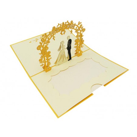Biglietto nozze pop-up con sposi sotto arco floreale dorato in 3D