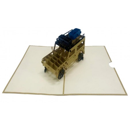 Biglietto pop-up 3D con fuoristrada 4×4 e bagagli sul tetto tra montagne