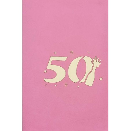 Copertina Biglietto 50 Anni Rosa con incisione bianca e bottiglia stilizzata