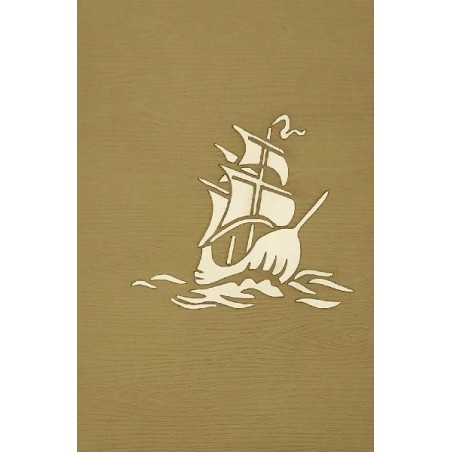 Copertina marrone con silhouette di galeone e onde ritagliate