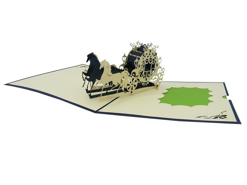 Biglietto auguri pop-up carrozza reale con cavalli su sfondo avorio e verde